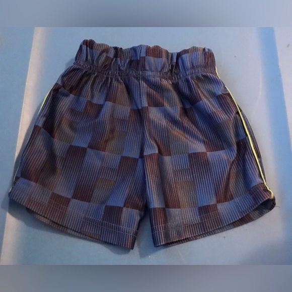 4 pair Bundle / Boys size 18 months shorts /brands in photos /all $8.00 - Picture 5 of 12